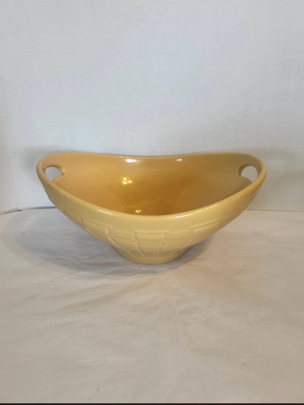 Longaberger Butternut serving Bowl
